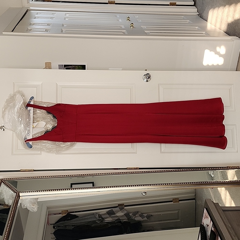 Fame & Partners Ara Satin Gown
